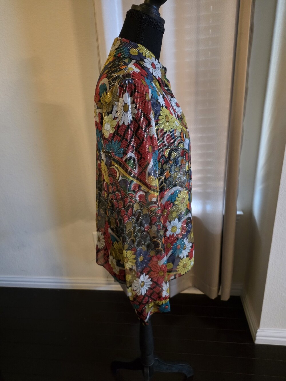 Alice + Olivia "Floral Print Top" - Picture 7 of 8
